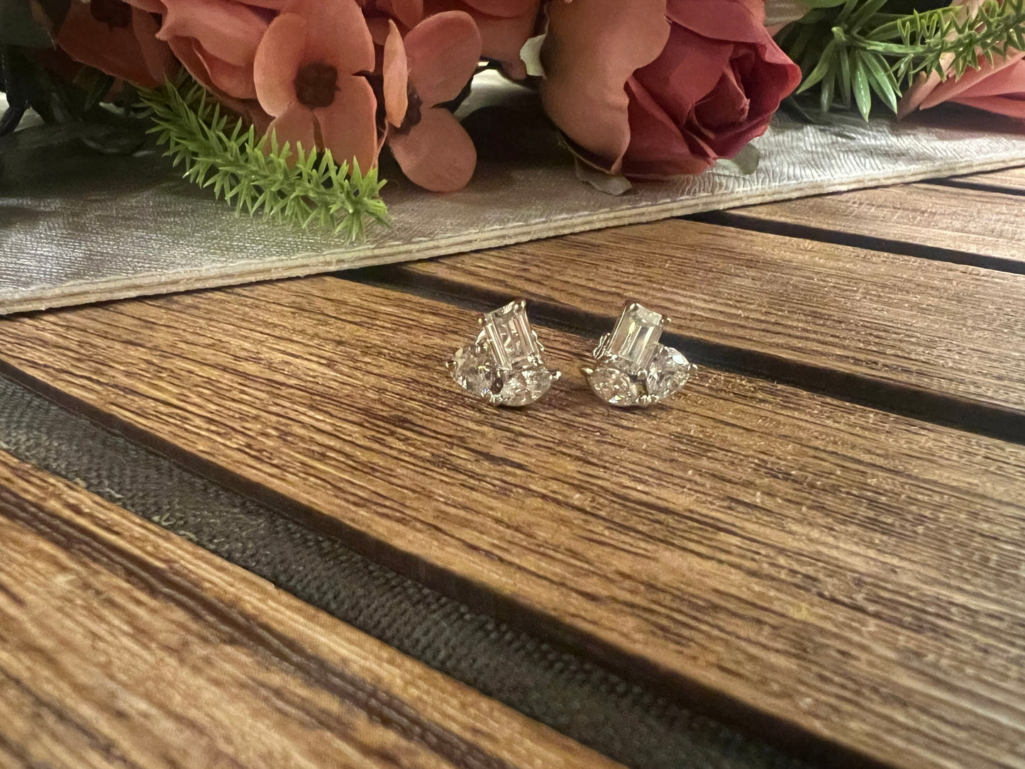 Small mixed shapes stud