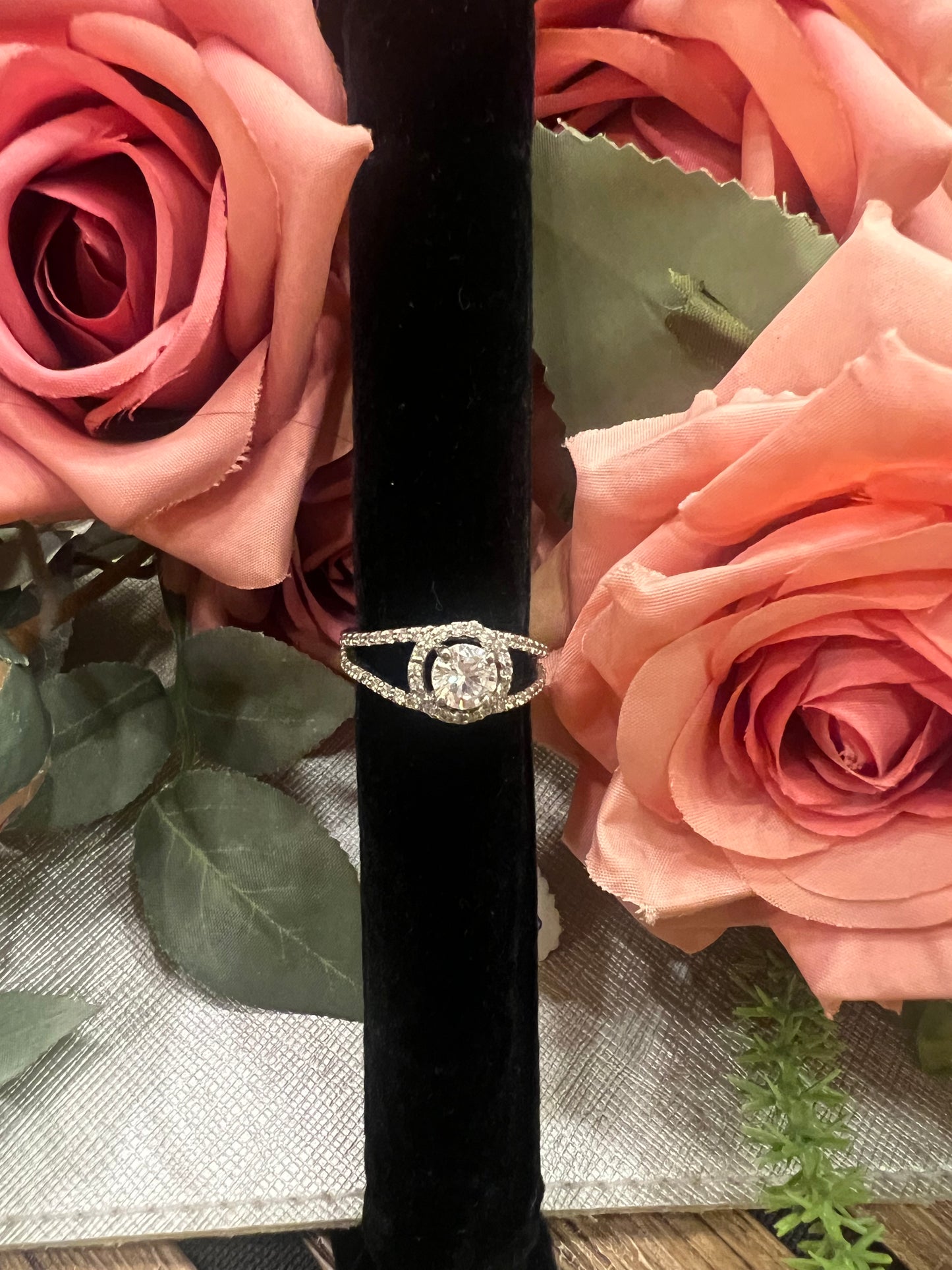 Dainty solitaire ring