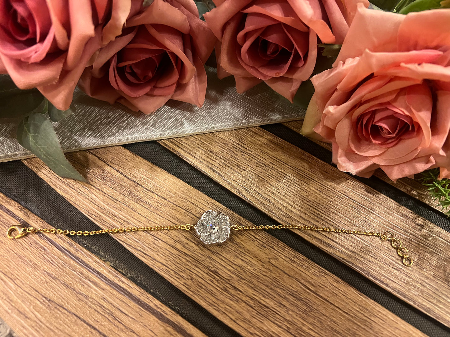 Flower chain bracelet
