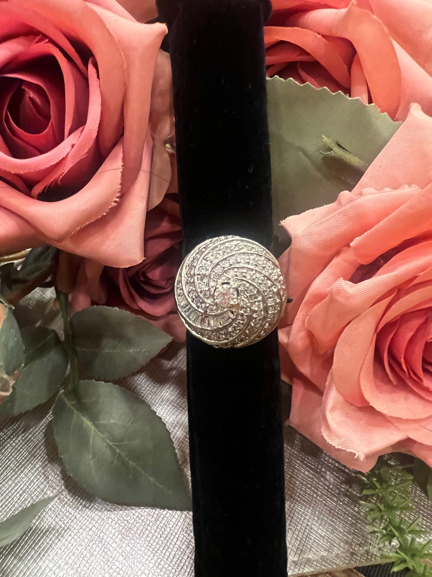 Round Swarovski ring